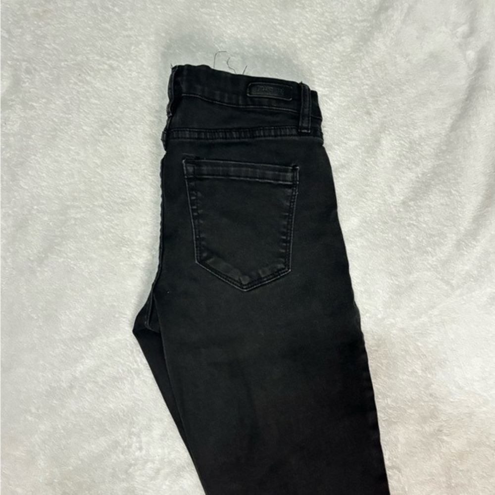 BLANKNYC Skinny Classique Black Wash Distressed Knee Jeans